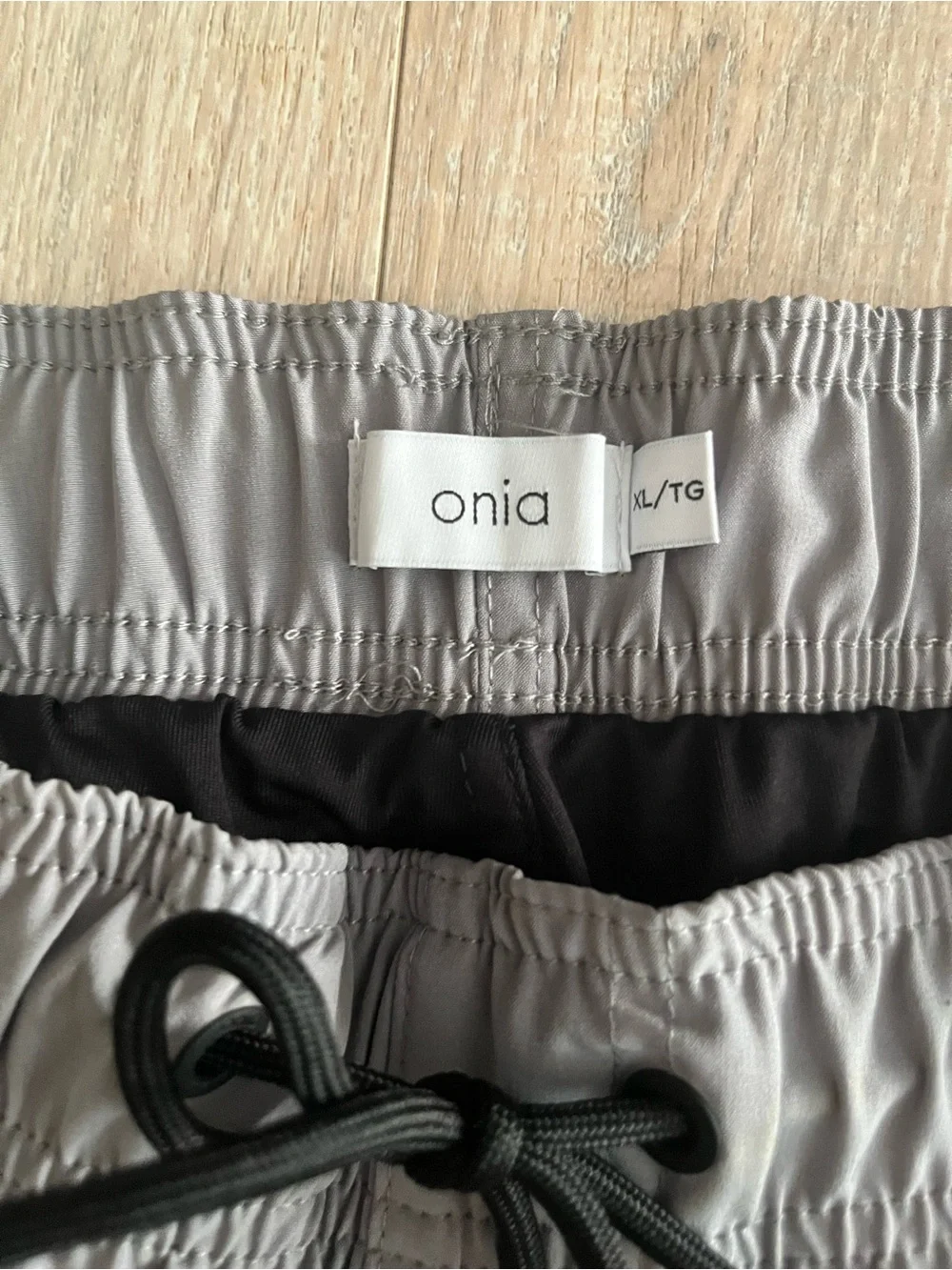 Onia Men's Light Gray Swim Trunks with Black Drawstring Linen Blend - Size XL